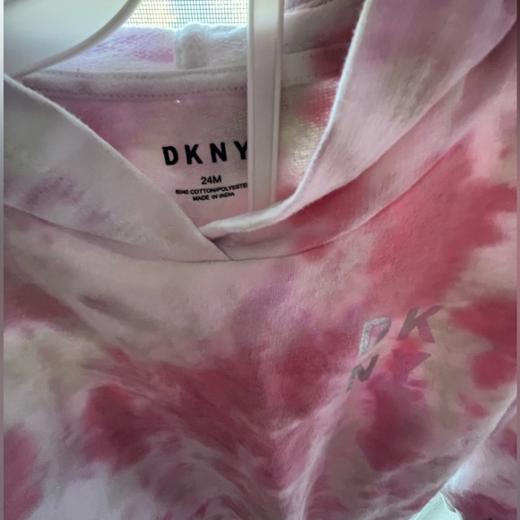 Girl DKNY jogger set - Picture 3 of 3
